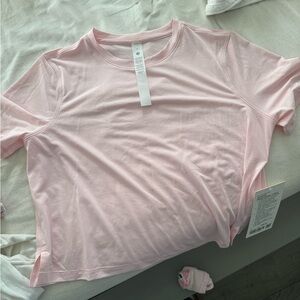 NWT Lululemon Ultralight Waist-Length T-Shirt  size 8